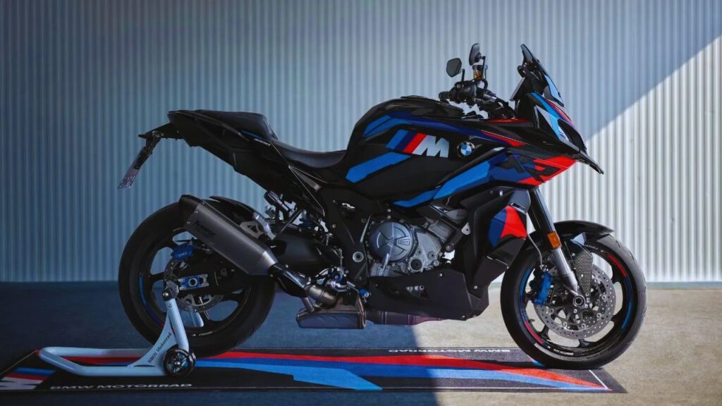 BMW M 1000 XR